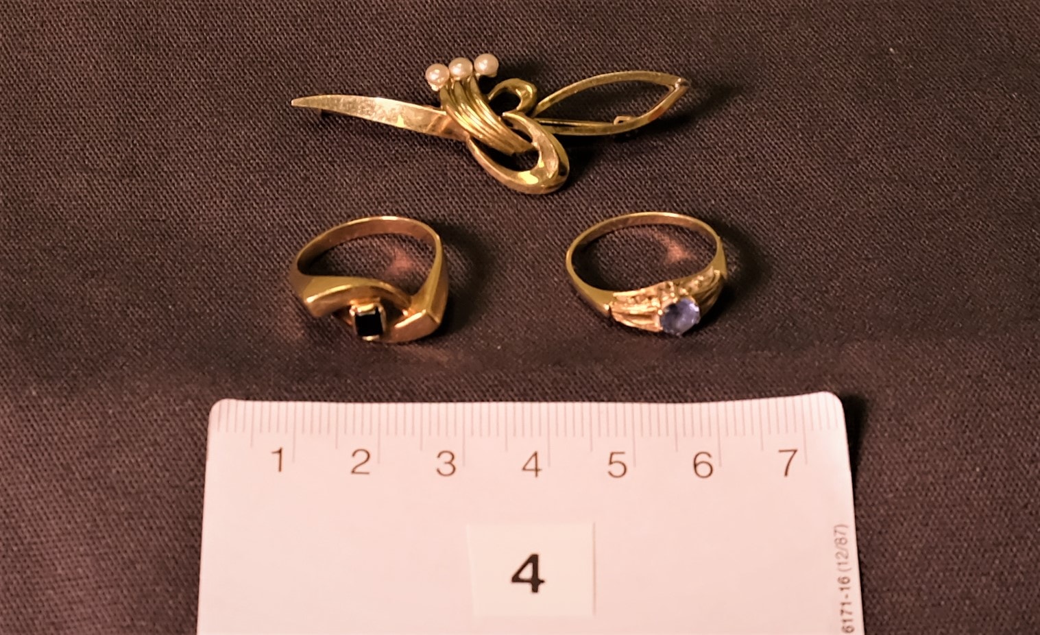 Ringe og broche