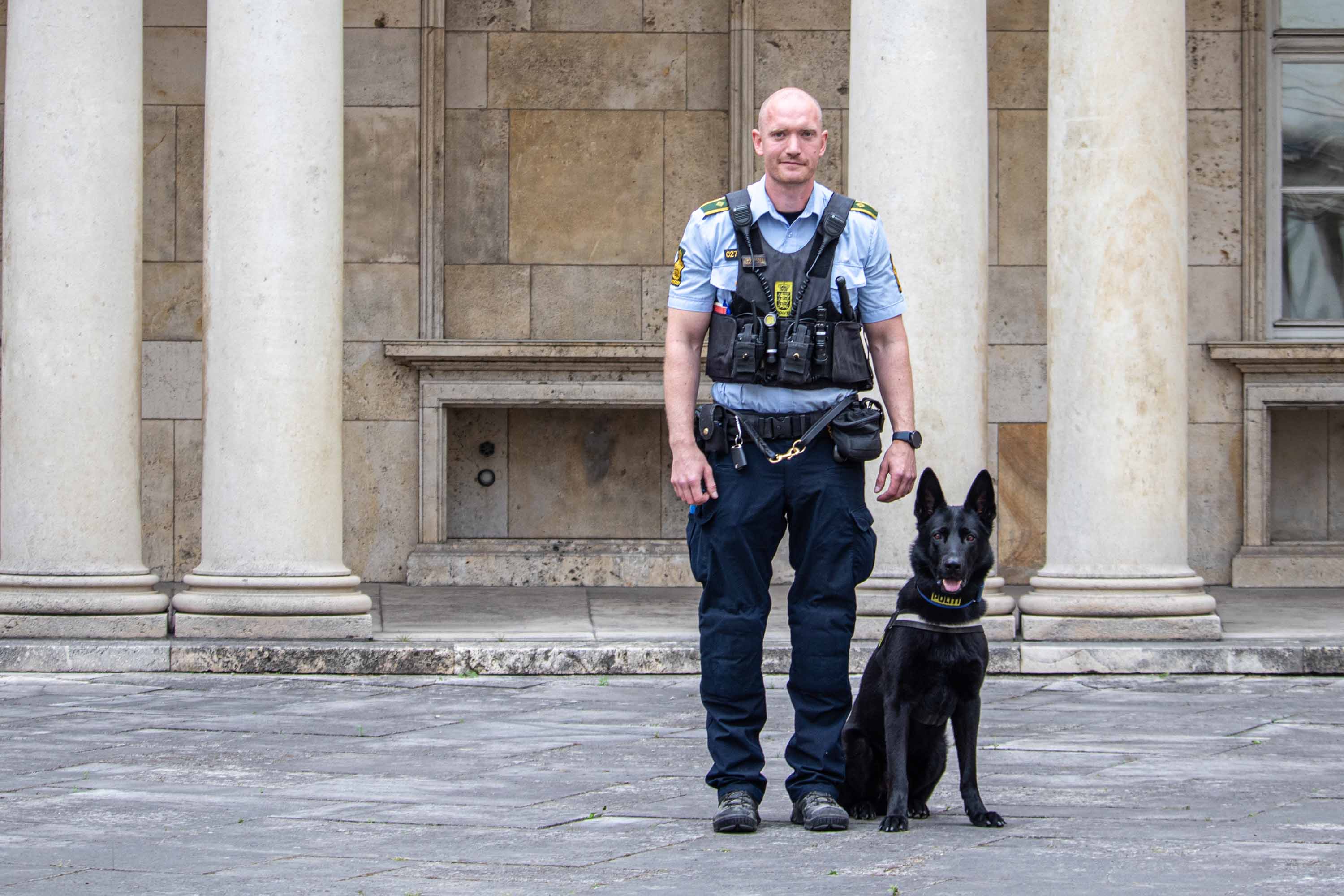 Patruljehundefører | Politi