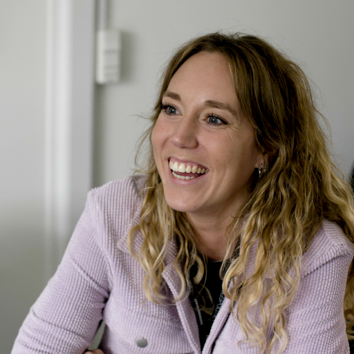 Michelle og Dennis Indkøber og styrer kontrakter