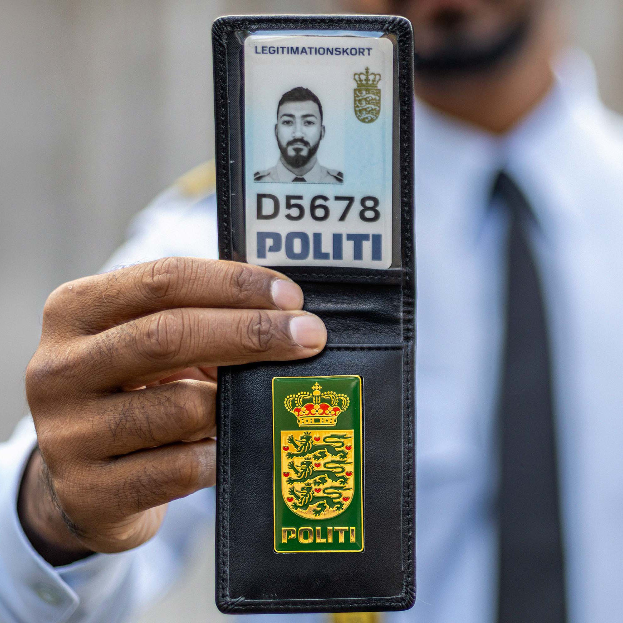 Politi-id af mandlig betjent