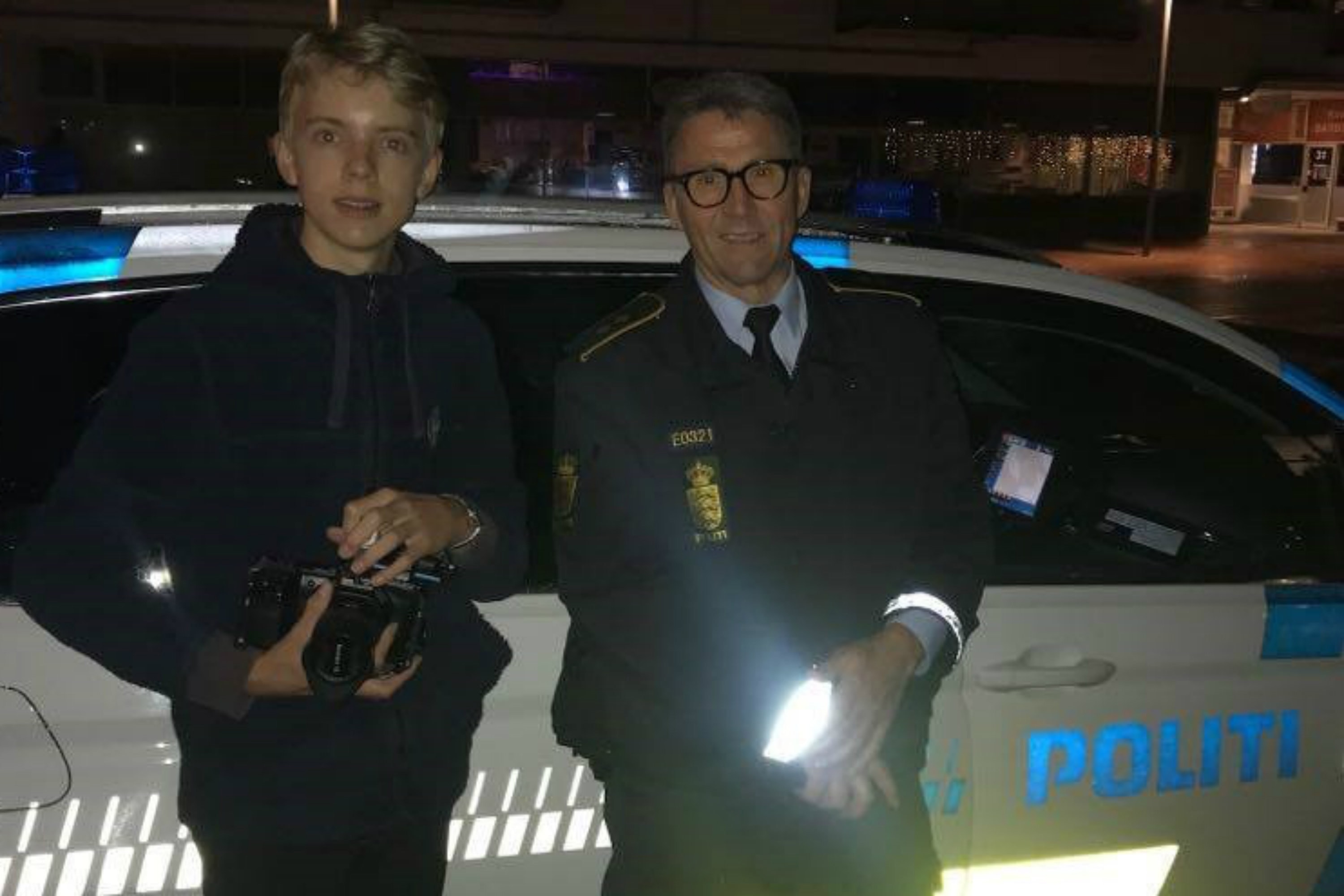 18 Arig Hjaelper Politiet I Indsatsen Mod Corona Nyheder Midt Og Vestjyllands Politi