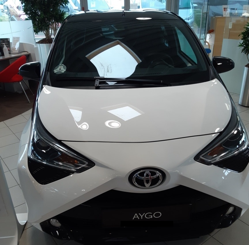 Hvid Toyota Aygo fra 2018 eller nyere