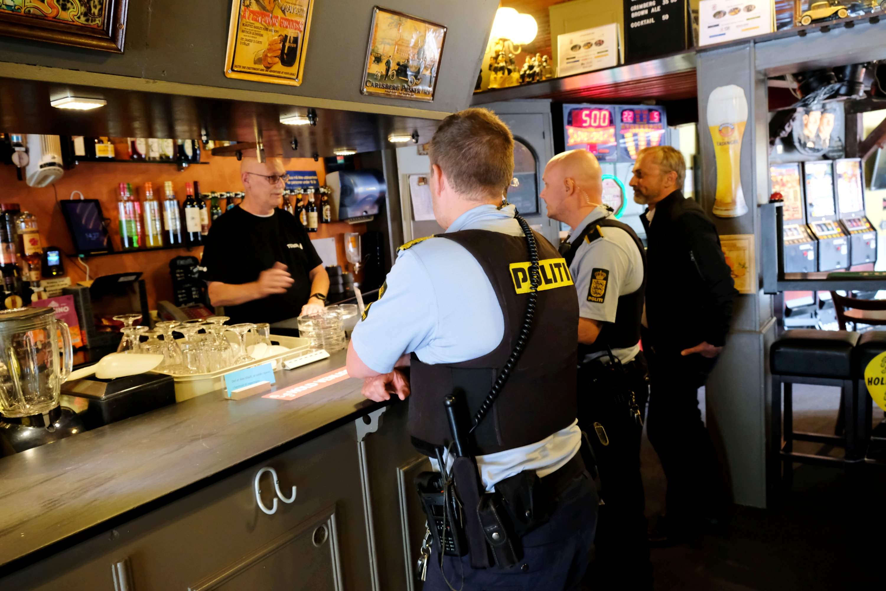 Coronapatrulje - bar, Taastrup