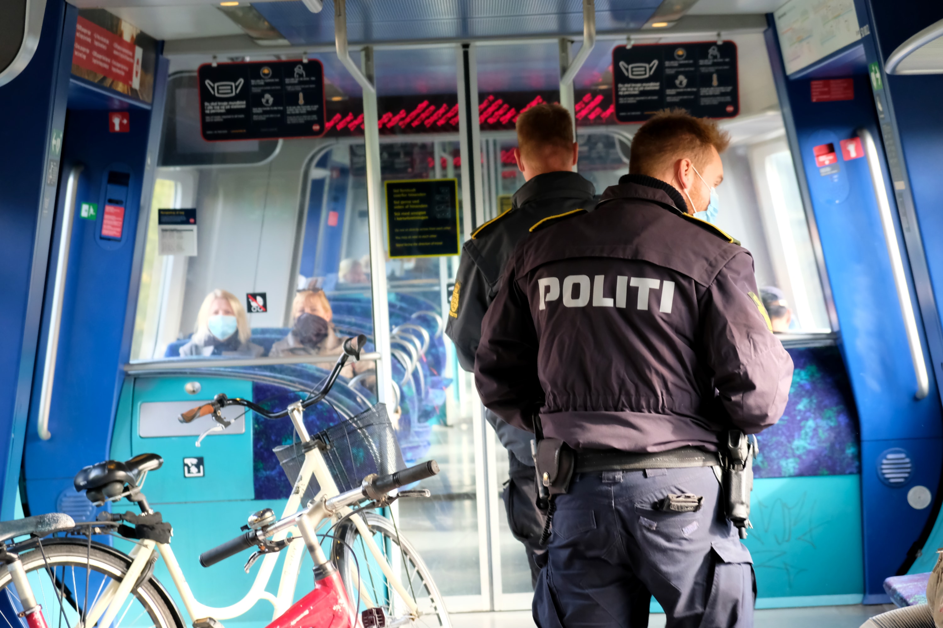 Politi på patrulje i S-tog