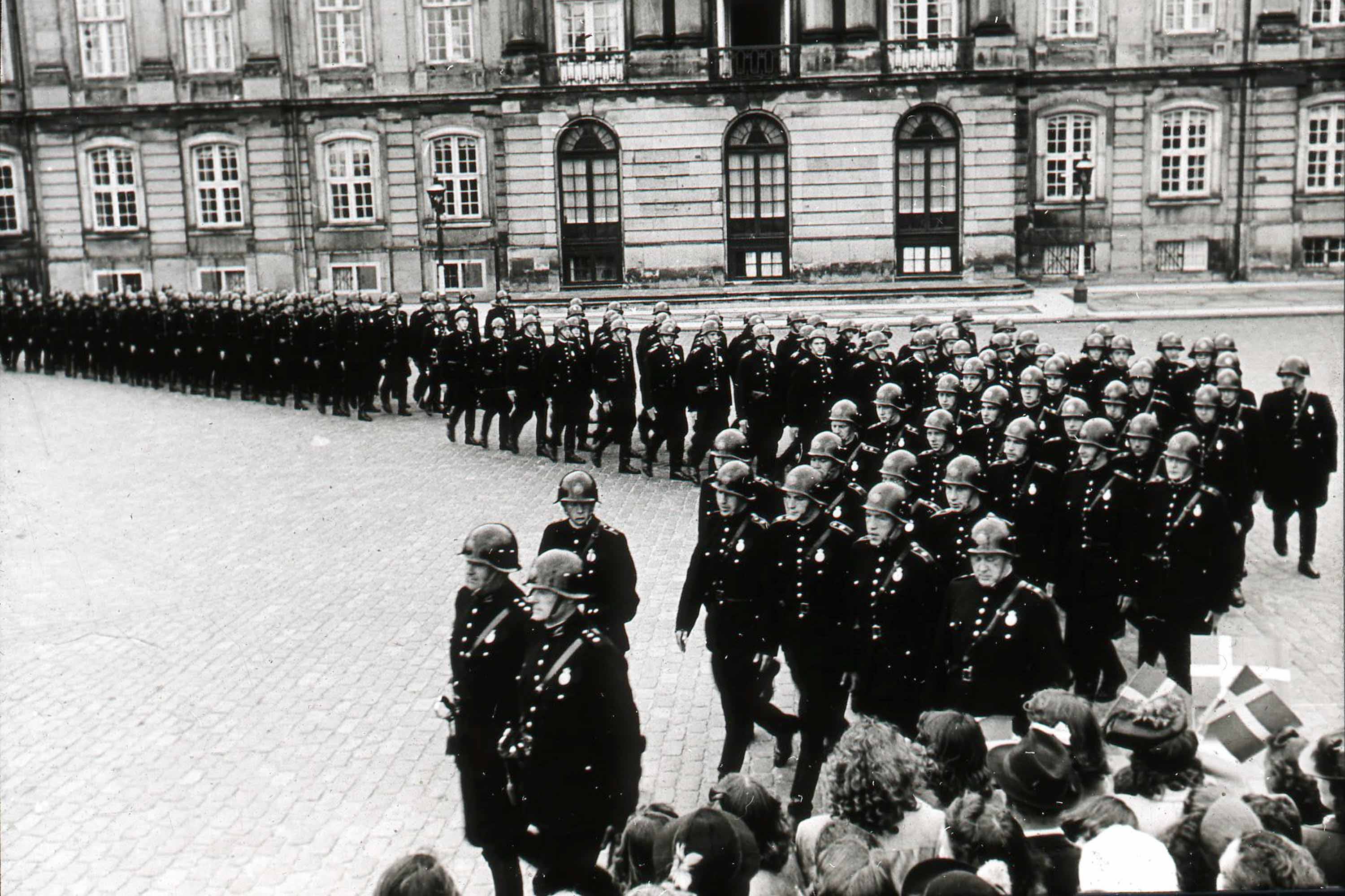 Armbind og uniformer - amalienborgvagten